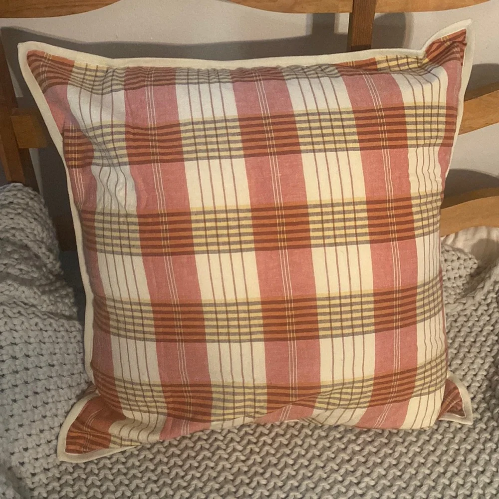 RALPH LAUREN CAMILE KIERAN PLAID EURO SHAM Fully-lined, 80% Cotton 20% LINEN NWT